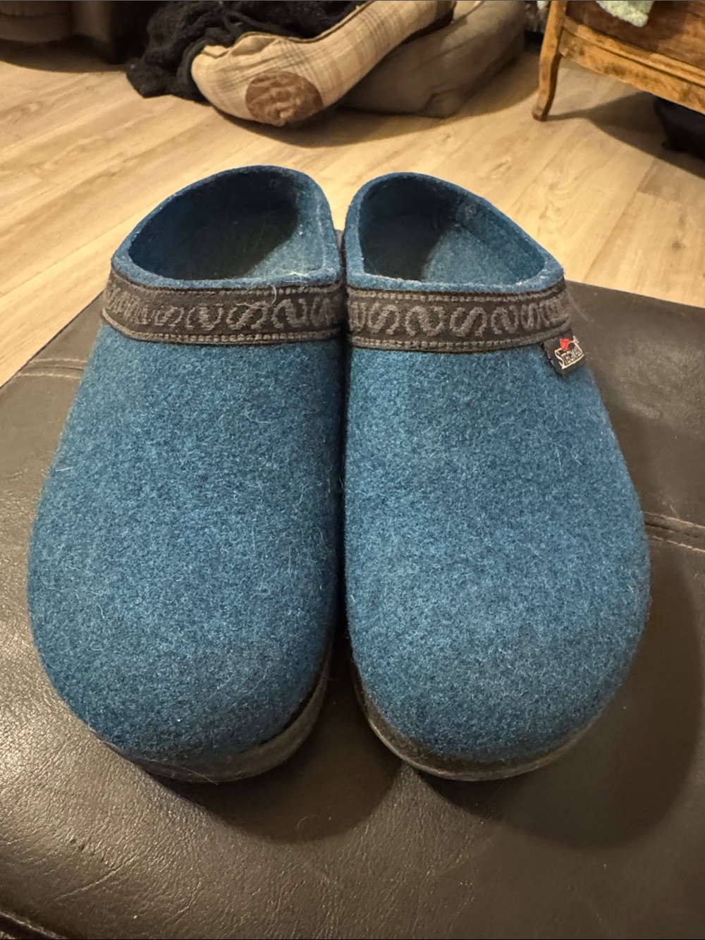 Women’s Blue Felt Slip-On Clogs